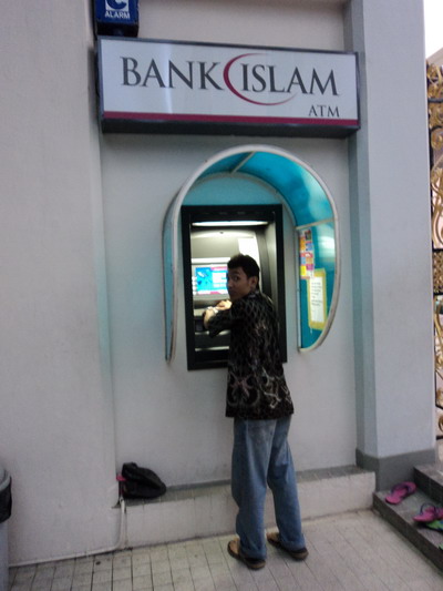 ATM Centre di Masjid