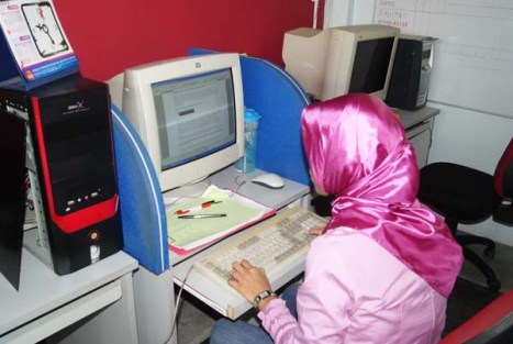 Di Ruang Redaksi Di Ruang Redaksi