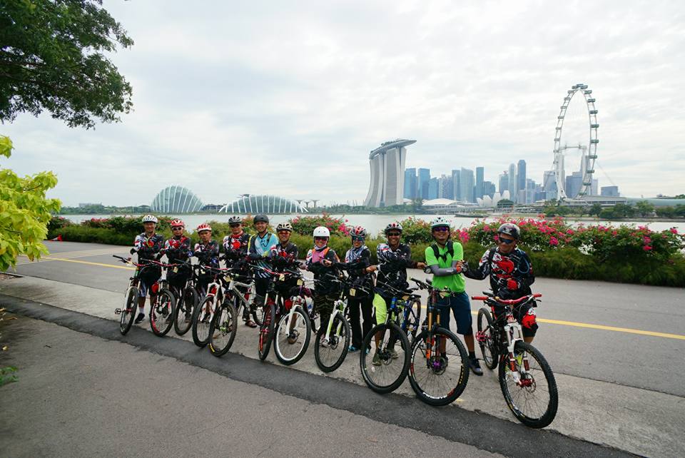 Gowes Melintasi Jalur PCN