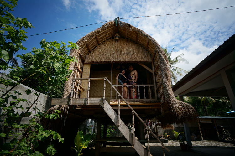 Rumah Adat Suku Sasak